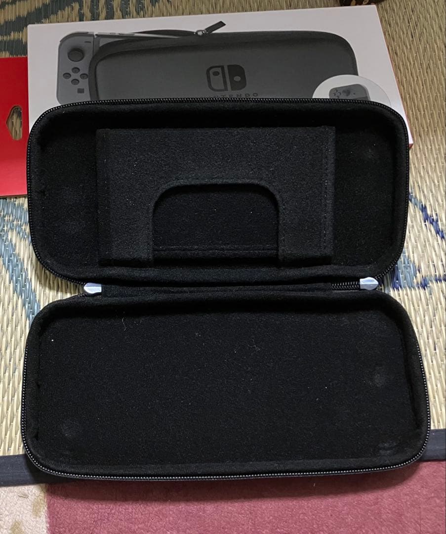 Nintendo Switch ネオンブルー/ネオンレッド 本体とケース