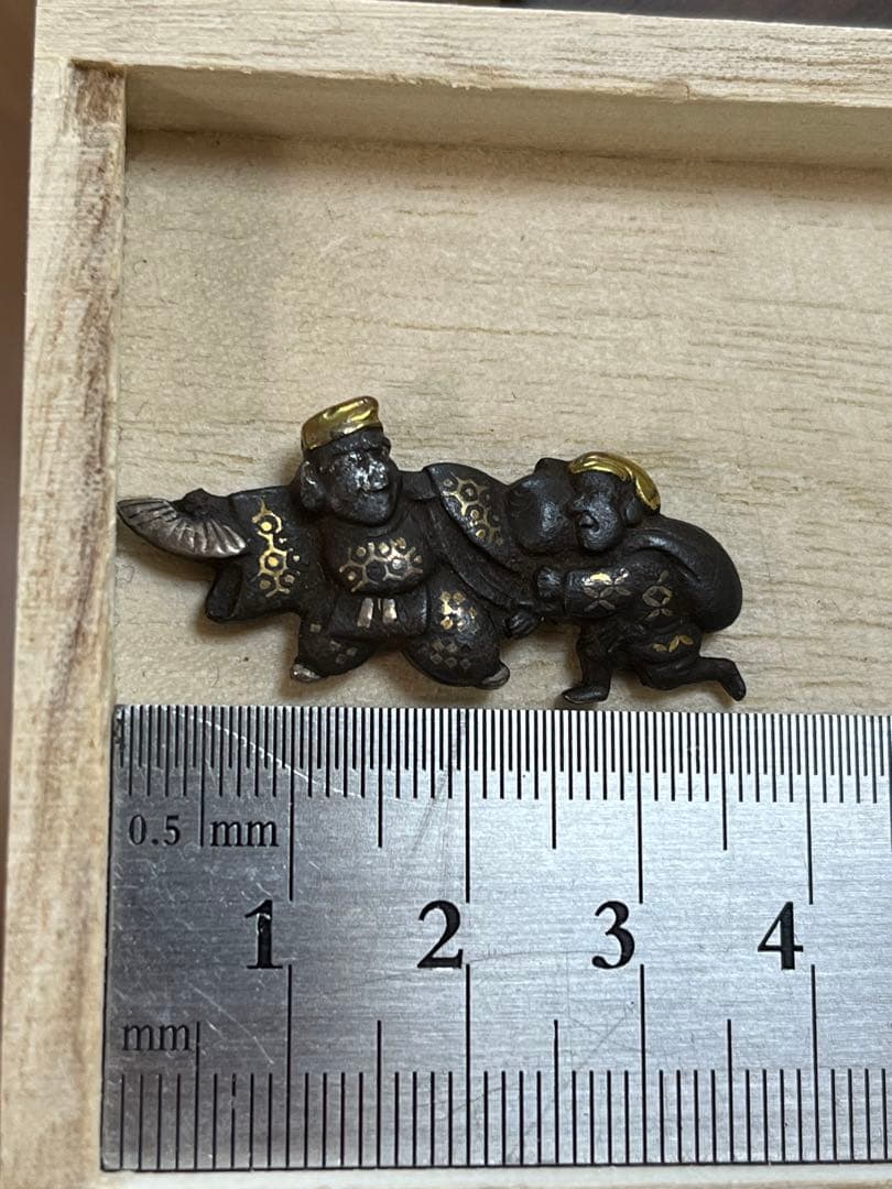 七福神　縁起物　恵比寿と大黒天？　前金具　刀装具