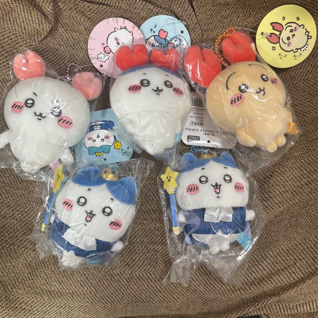 ５個　ちいかわ　カニなちいかわ　カニなハチワレ　ロブスターなうさぎ　マスコット