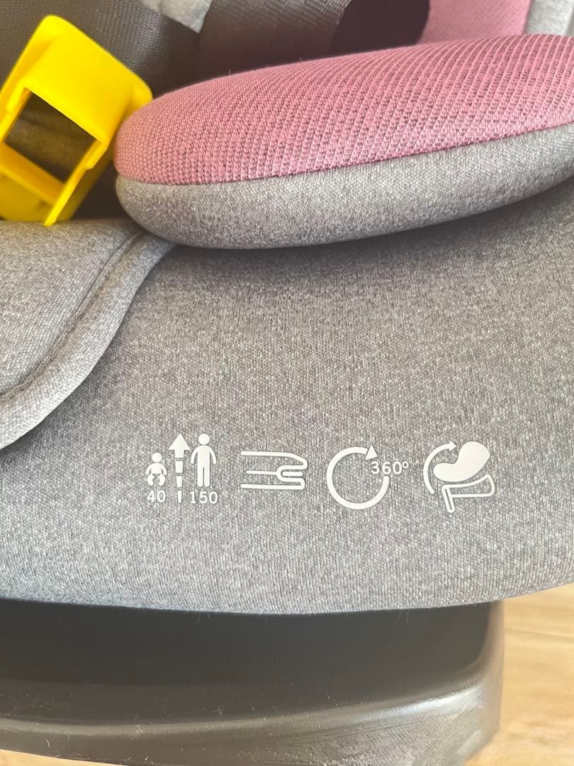 一回しか使ってなかったJovikids 回転式チャイルドシート日差しカバー付き