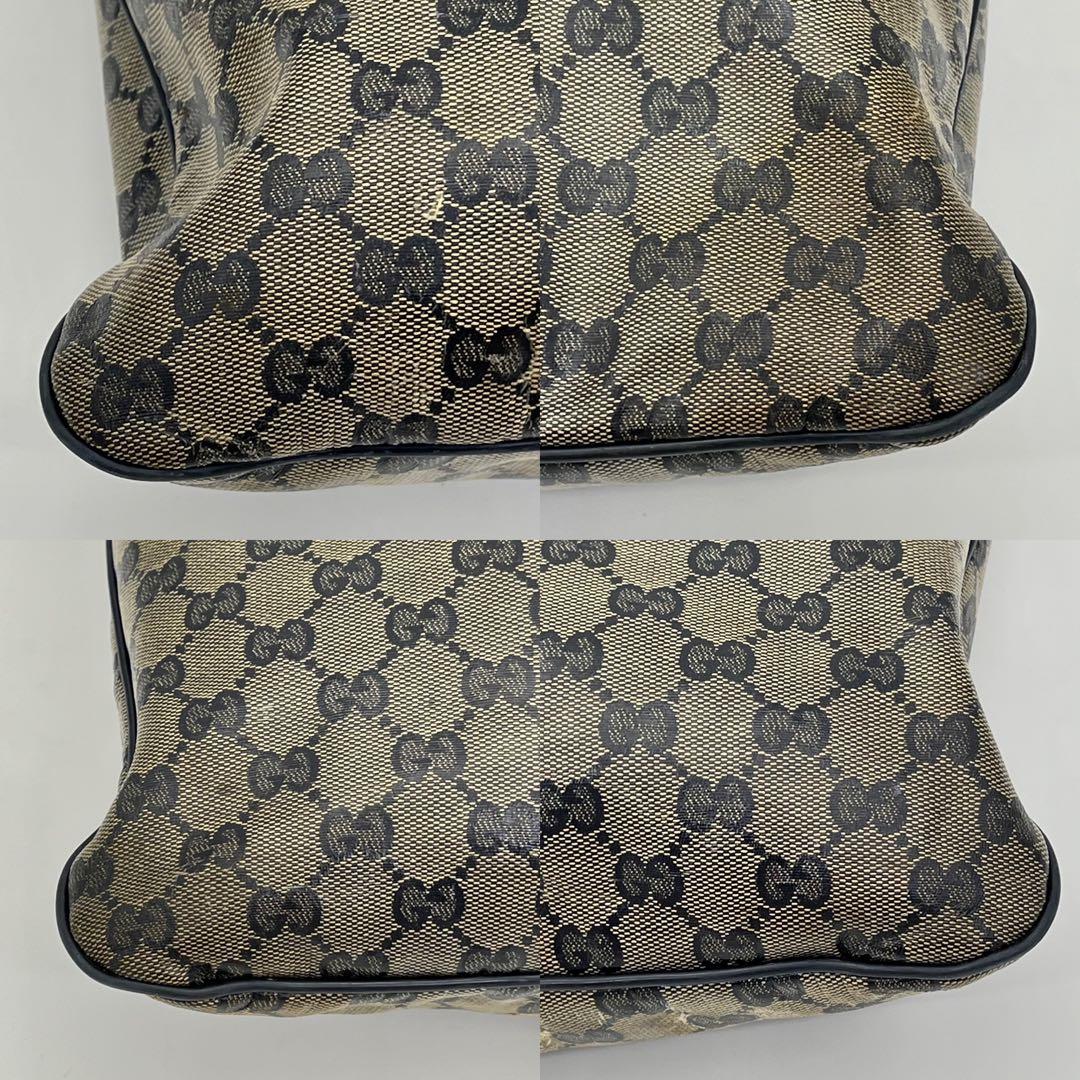 GUCCI ショルダーバッグ メッセンジャー 斜めがけ GGクリスタル 男女可能