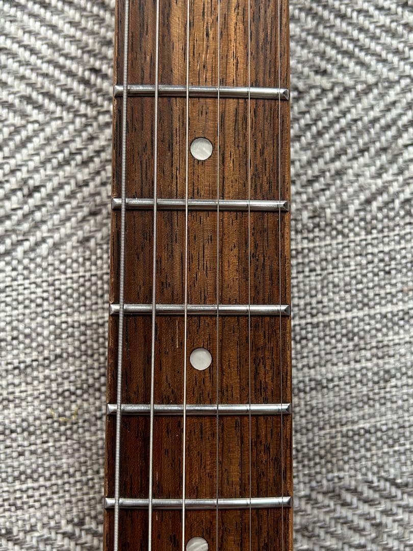 Squier ストラトキャスター レッド