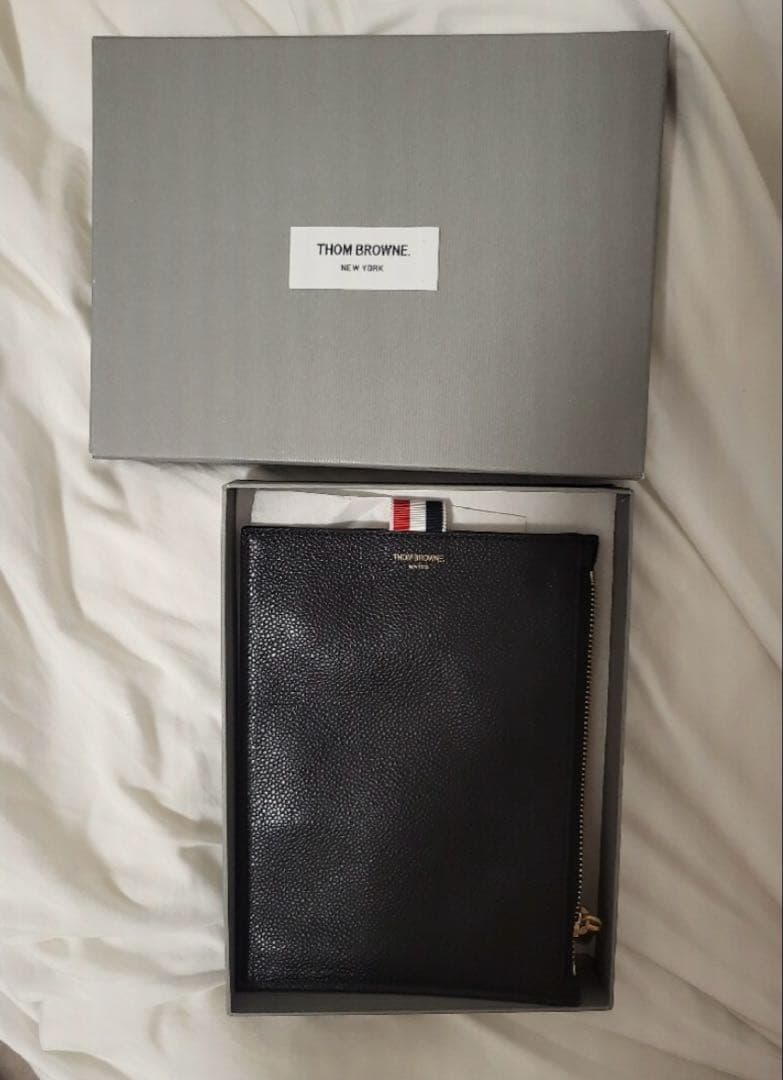 THOM BROWN ポーチ