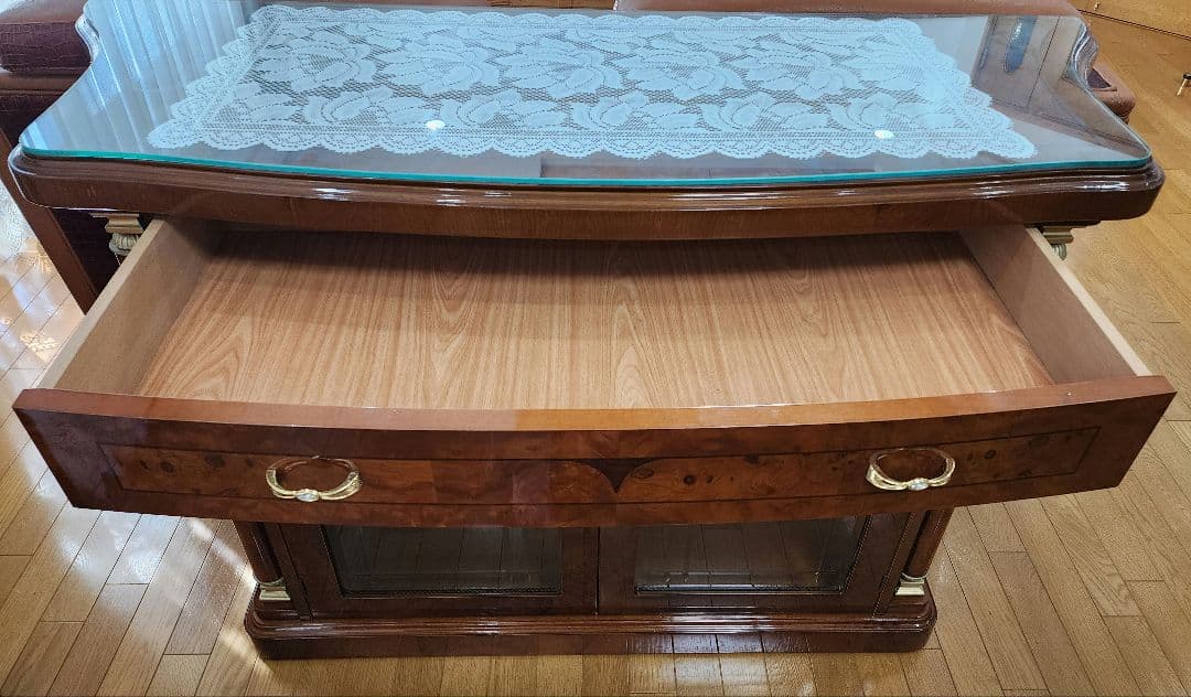 クラシック木製キャビネット ガラス扉付き