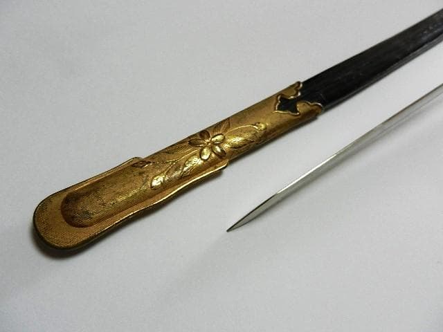 昭和初期の旧海軍士官儀礼用・指揮用サーベル型軍刀　長剣模造刀　全長８４．５㌢