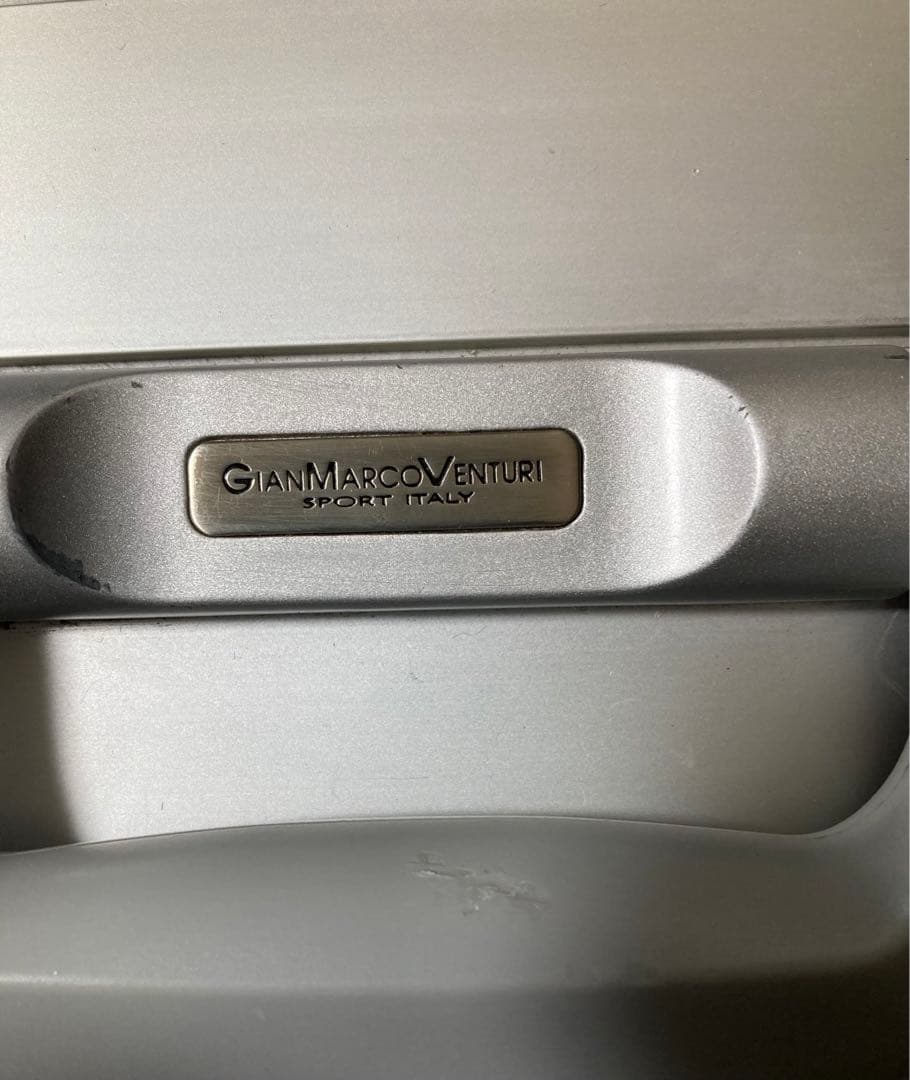 シルバー アルミニウム キャリーケース　SPORT ITALY