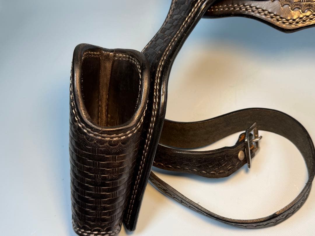 KEIN製SAAファストドロー専用リグ、ツーハンド用（ブラック）