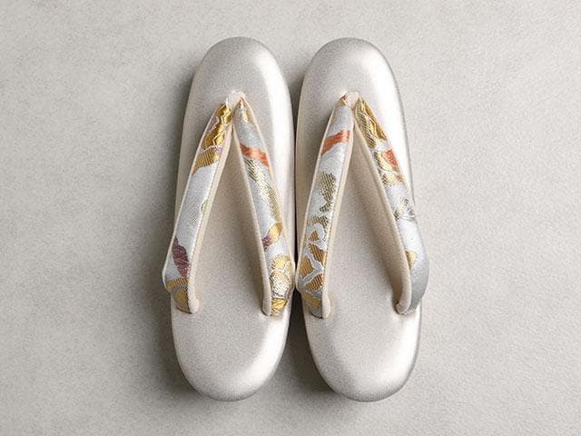 【新品】フォーマル着物用　草履バッグセット 02097