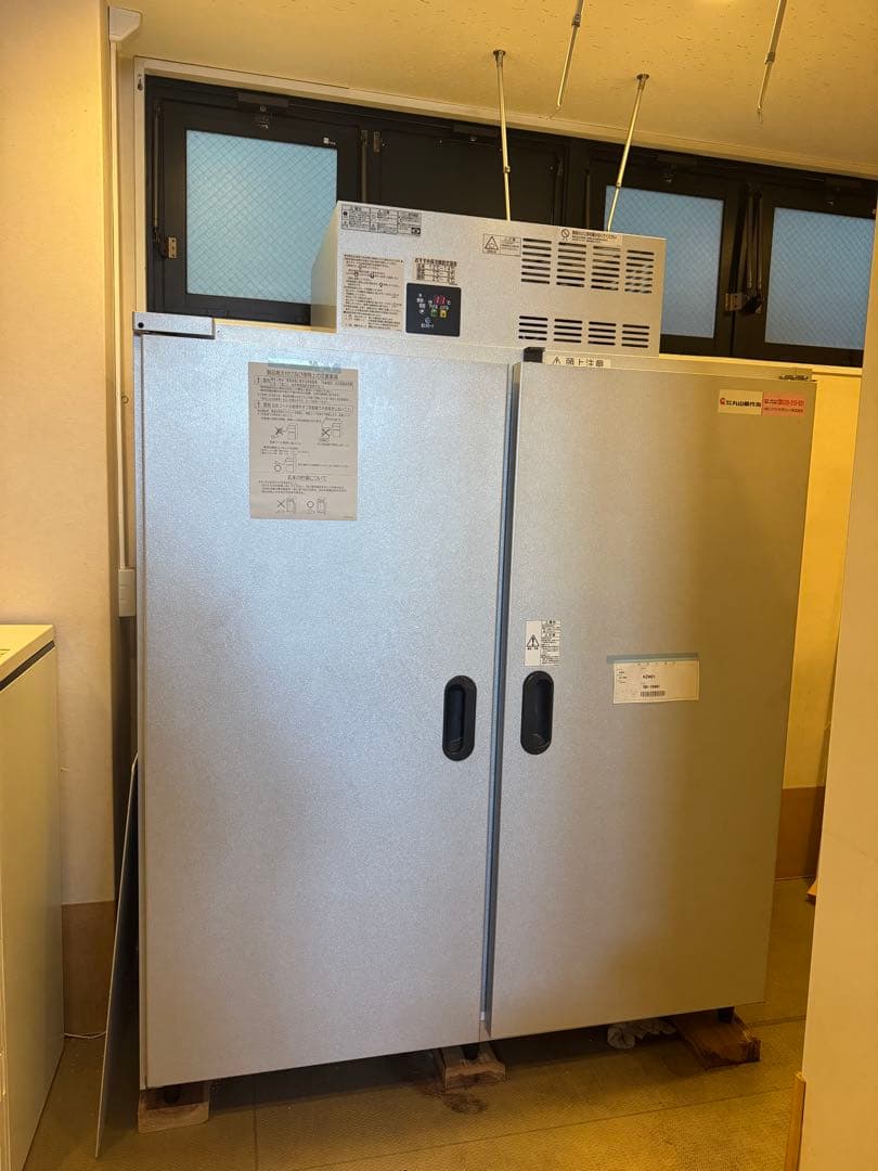 【美品】玄米保冷庫　玄米・野菜モード切替タイプ　１０．５俵用　ＫＺＷ－２１