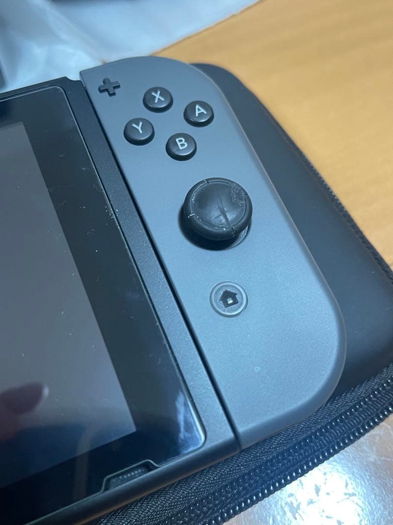 Switch 本体　持ち運びケース付き