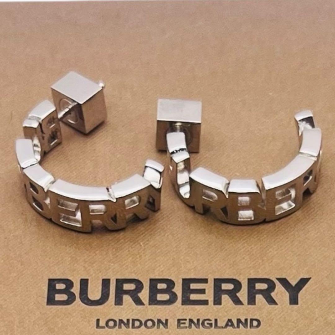 超美品✨バーバリーロンドン　フープ　ピアス　イタリー製　ロゴ