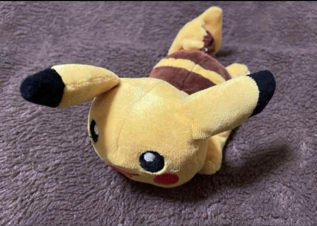 ポケモン ピカチュウ TOMY ビーズ 寝そべりぬいぐるみ