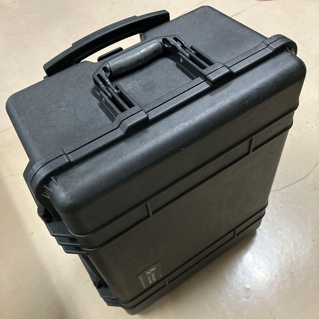 PELICAN ペリカンケース 1560 旧ロゴ（白黒）