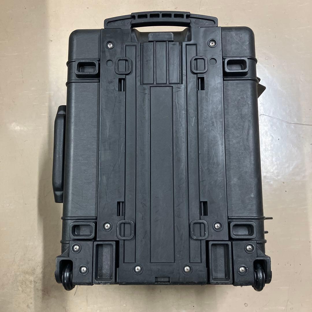 PELICAN ペリカンケース 1560 旧ロゴ（白黒）