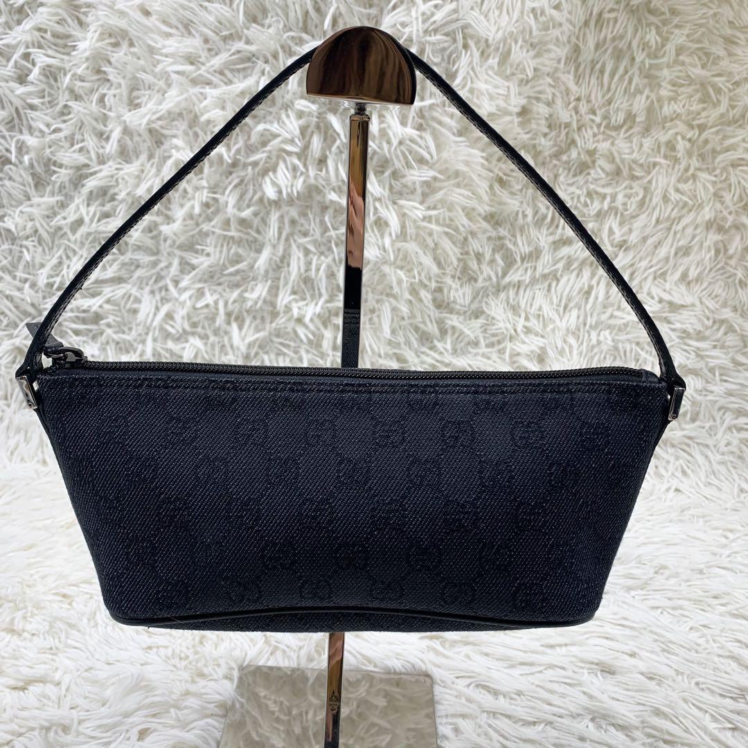 【✨極美品✨】 グッチ アクセサリーポーチ GGキャンバス ブラック