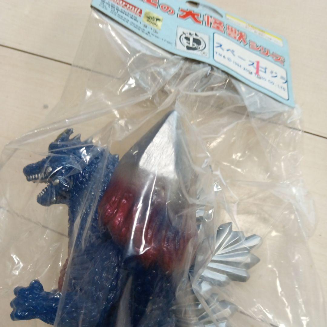 11.激レア　スペースゴジラ　2004