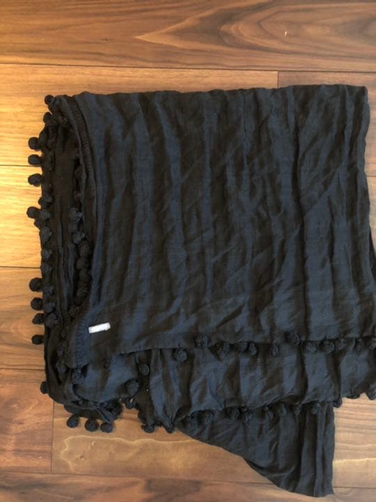 マッタ　matta ボンボン　ストール　ブラック