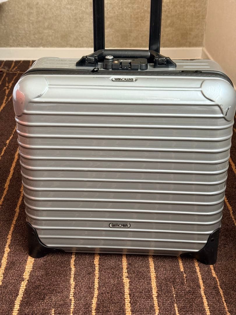 RIMOWA SALSA 2輪　23Lビジネストロリー