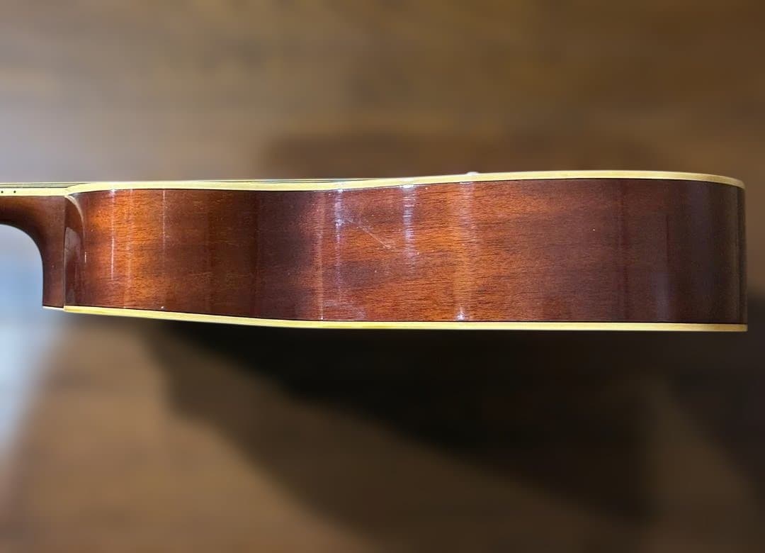 さ*く様 ★超美品！綺麗な音色激鳴り！ヤマハFG202　低弦高調整済　試聴音源有