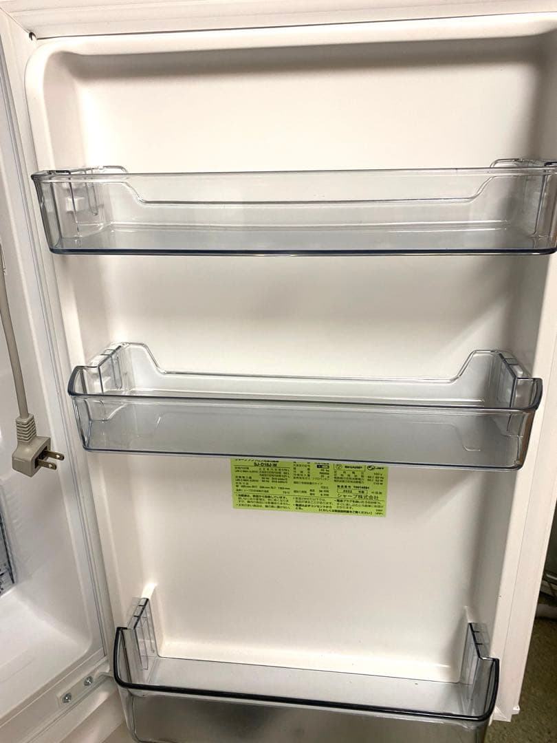 近隣地域限定送料無料❗️ 美品　2022年製 SHARP 179L冷蔵庫