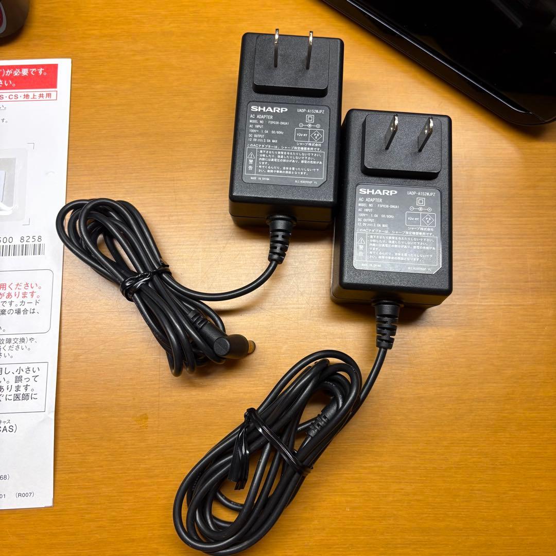 【中古品】シャープ ポータブル液晶テレビ AQUOS ブラック 2T-C12AF