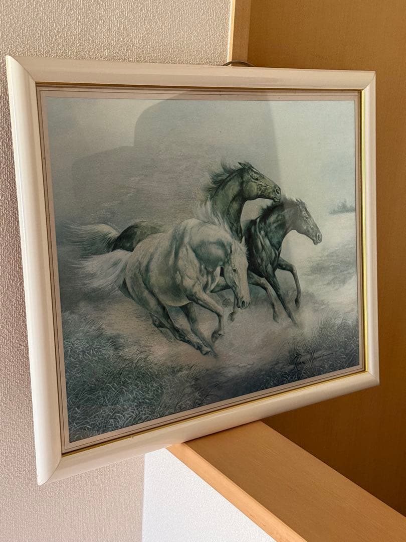 ルアーン・マニング　馬の絵画 白フレーム付き