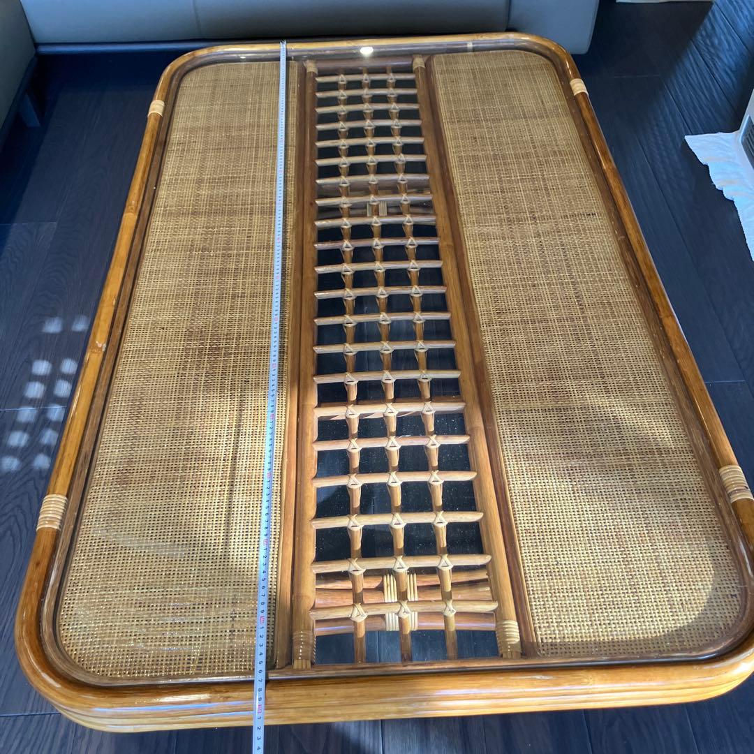 ラタンと木製の座卓 約90cm x 150cm