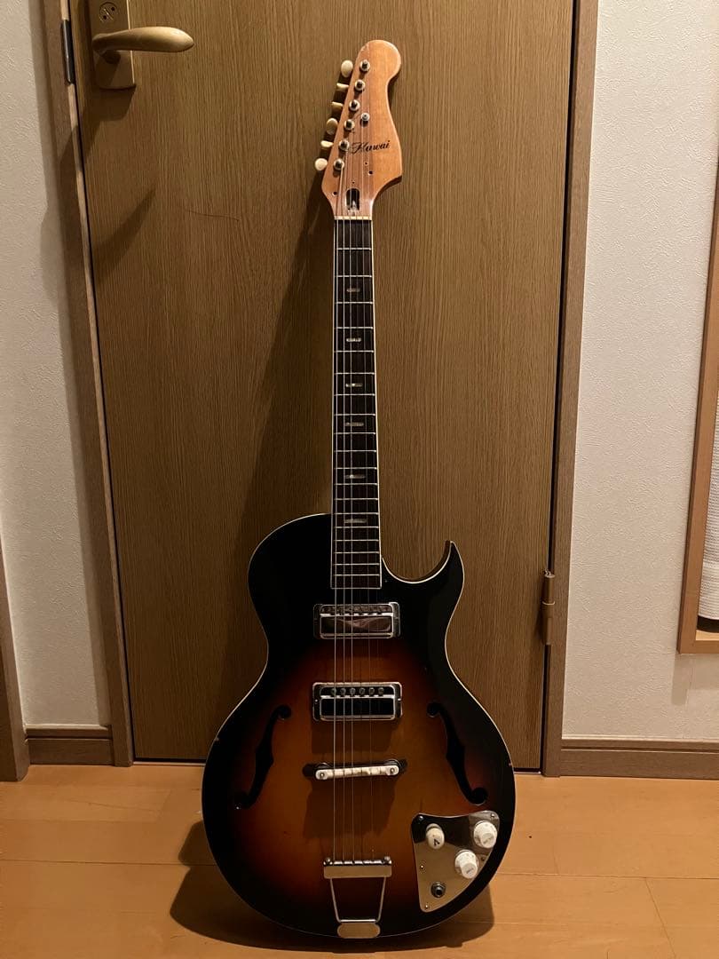 年式不明　モデル名不明　kawaiフルアコ