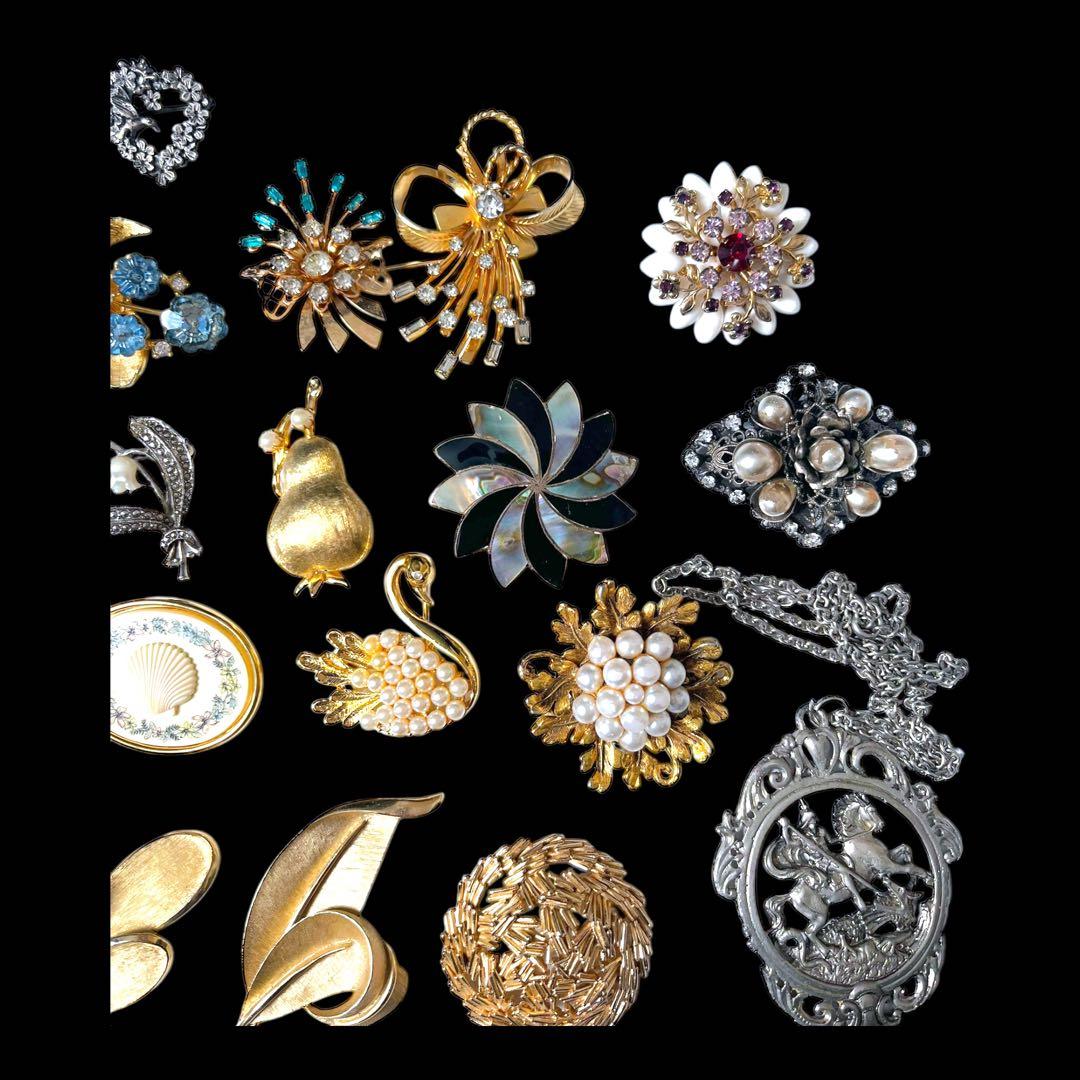 ☆2025年&2026年福袋☆ブラック&ゴールド系☆20点アクセサリーセット