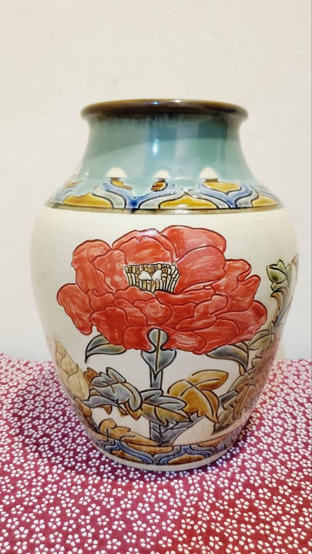 ➄宮城三成 赤い花の大壺 沖縄 やちむん 鮮やか 貴重 人間国宝孫