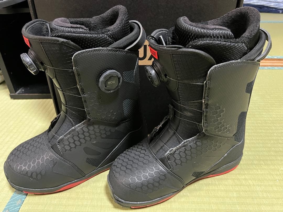 ト*シ様 中古 Flux OM-BOA 23-24 27.5cm スノーボードブ