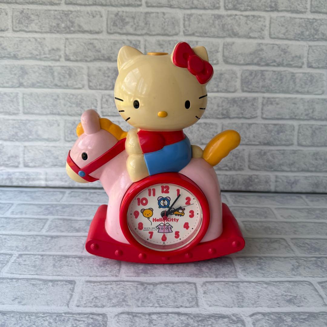 ハローキティ おしゃべり目覚まし時計 木馬