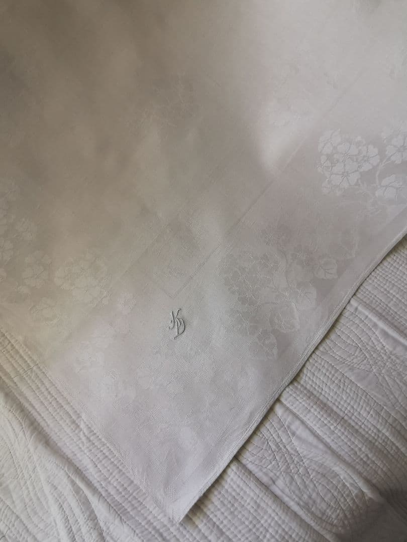 アンティーク ダマスク織 リネン 桜草 プリムラ 紫陽花風 イニシャル刺繍クロス