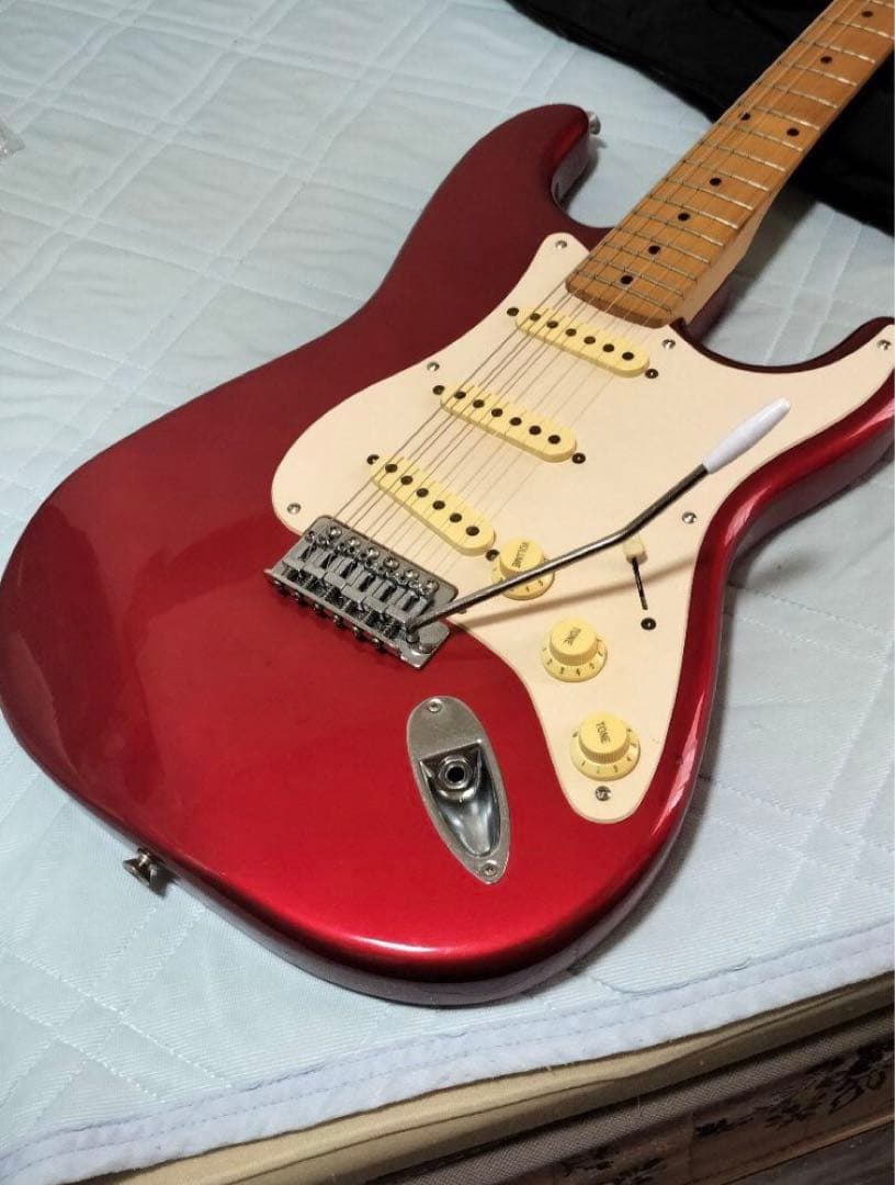 Squier ストラト 赤(CAR) affinity stratocaster