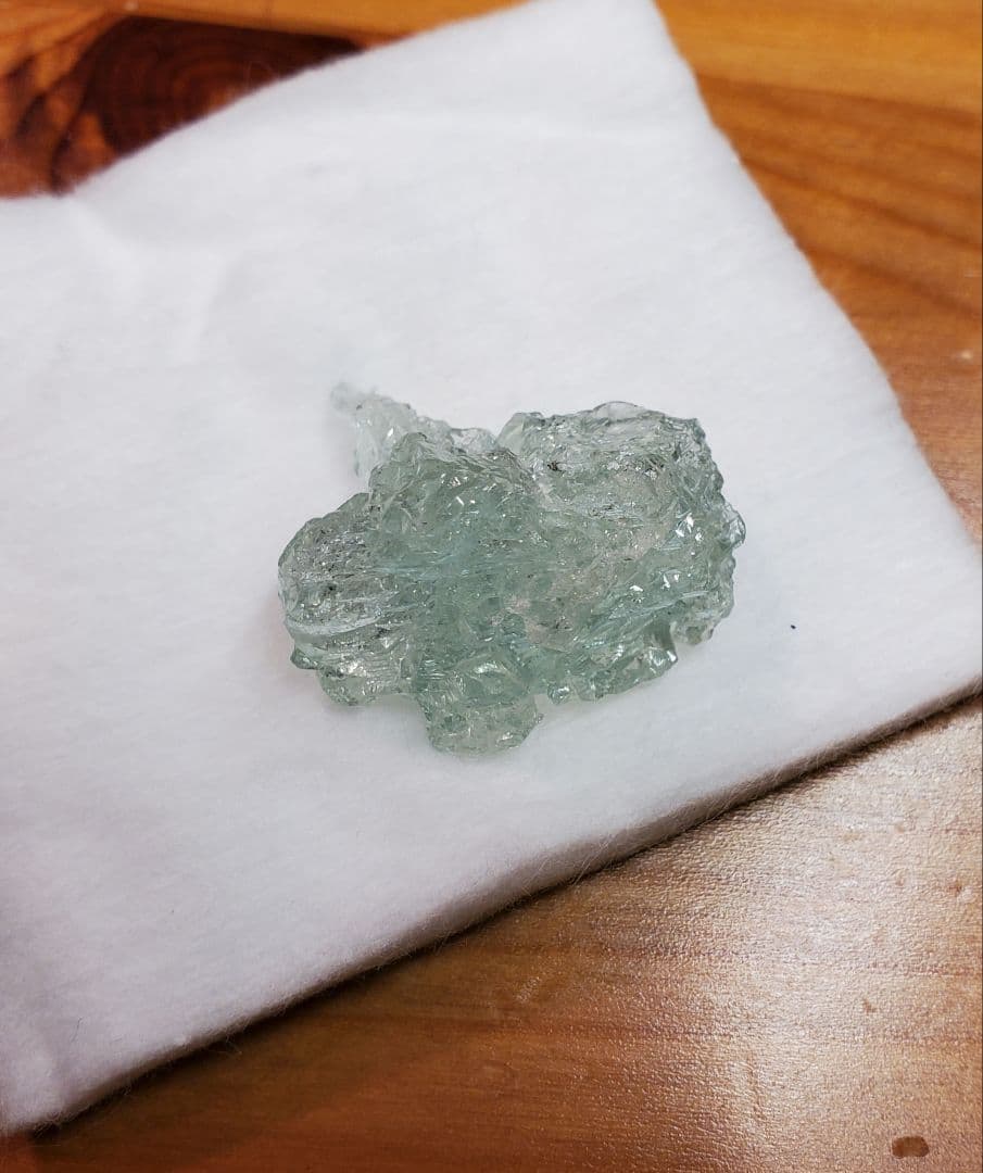 アクアマリン　原石