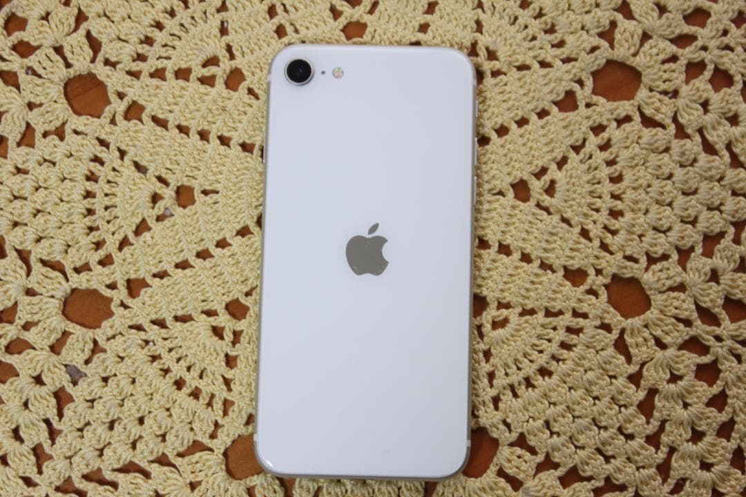 ☆ Apple iPhone SE2 ホワイト 64GB 箱付 simロック無し