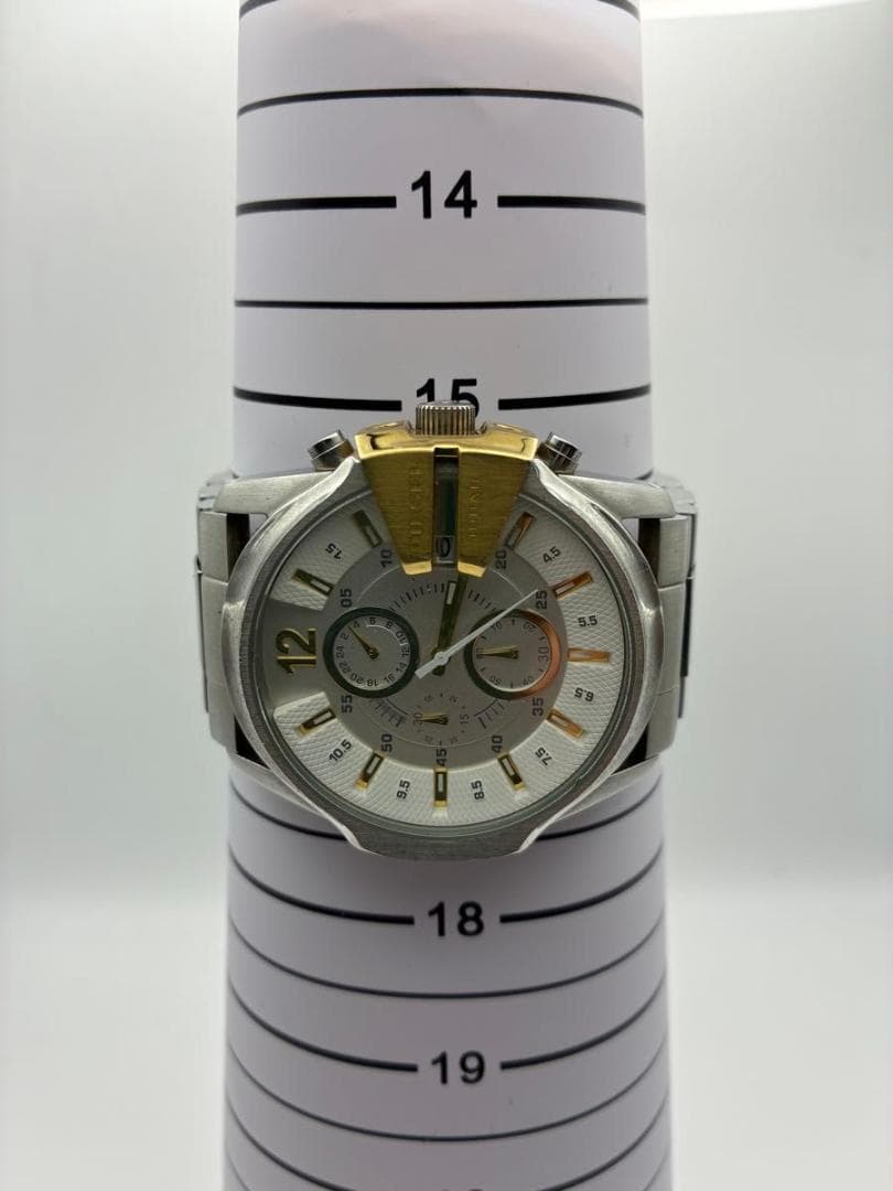 美品DIESEL DZ-4265 クロノグラフ SLV クオーツ 腕時計　稼働