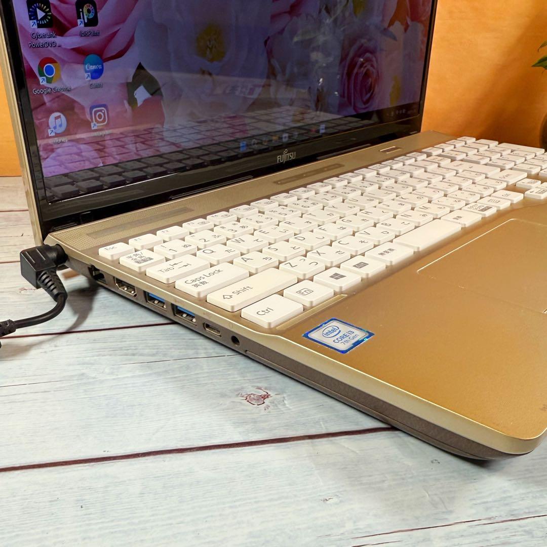 第7世代Corei3☘️ノートPC☘️メモリ8GB/SSD☘️Office2024