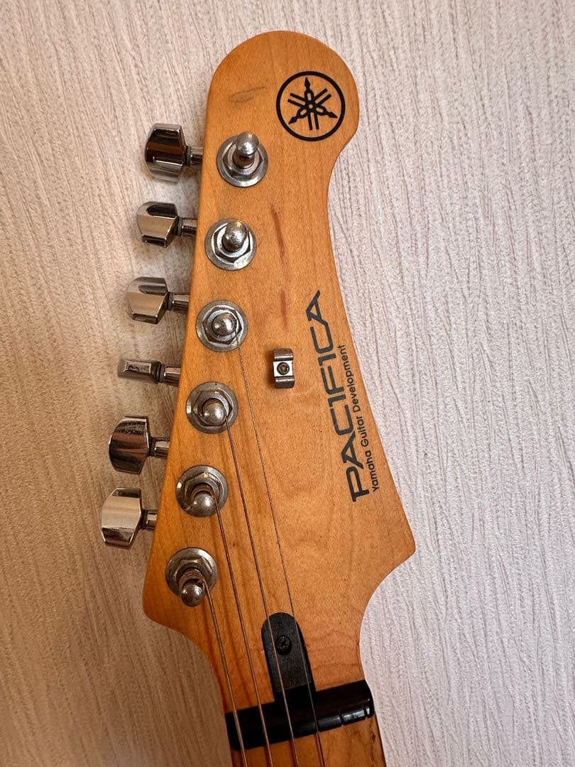 Yamaha PACIFICA ホワイト エレキギター　PAC112VM