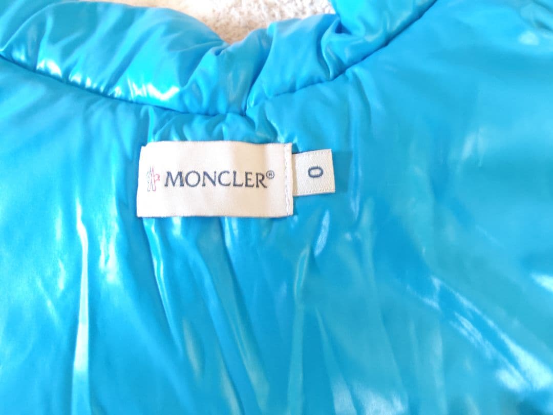 正規品　美品　MONCLER 犬服 ダウンジャケット ブルー　サイズ0