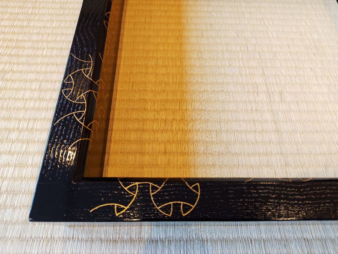 送料込【逢絢亭】茶道具 炉縁 柿合塗 独楽つなぎ蒔絵 木製 紙箱入り