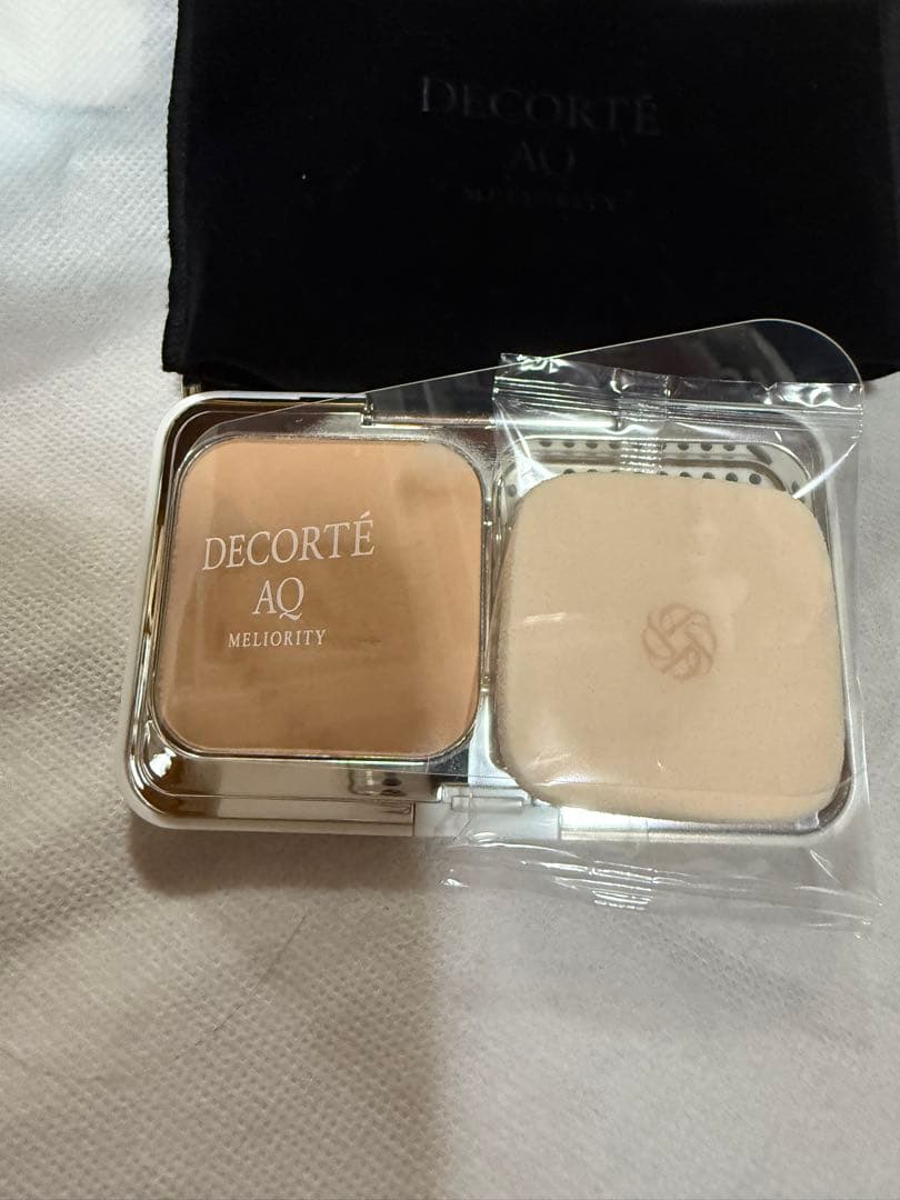 コスメデコルテAQ ミリオリティ　トリートメントパウダーファンデーション