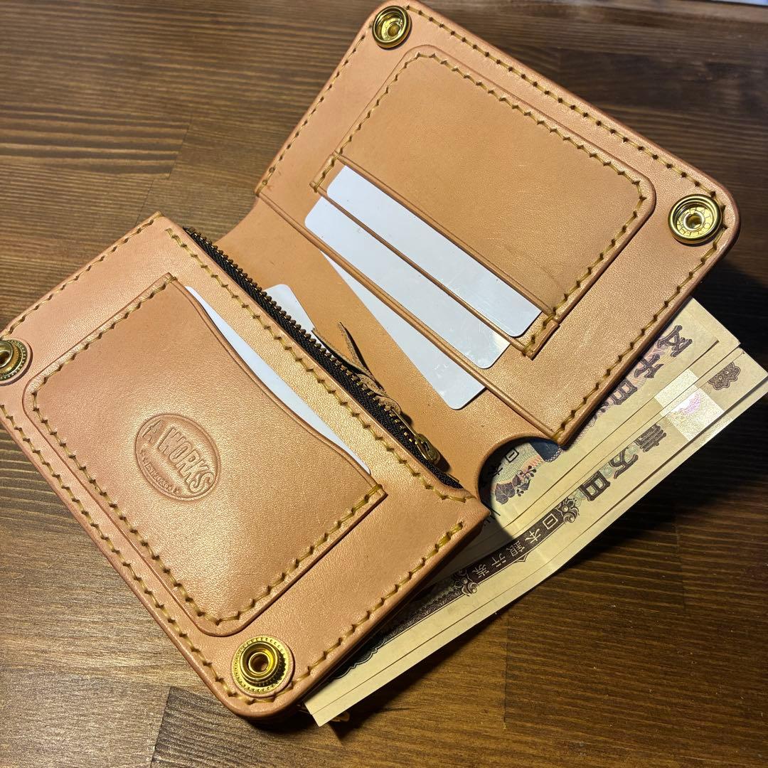 ミドルトラッカーウォレット　栃木レザー お札折らずに収納