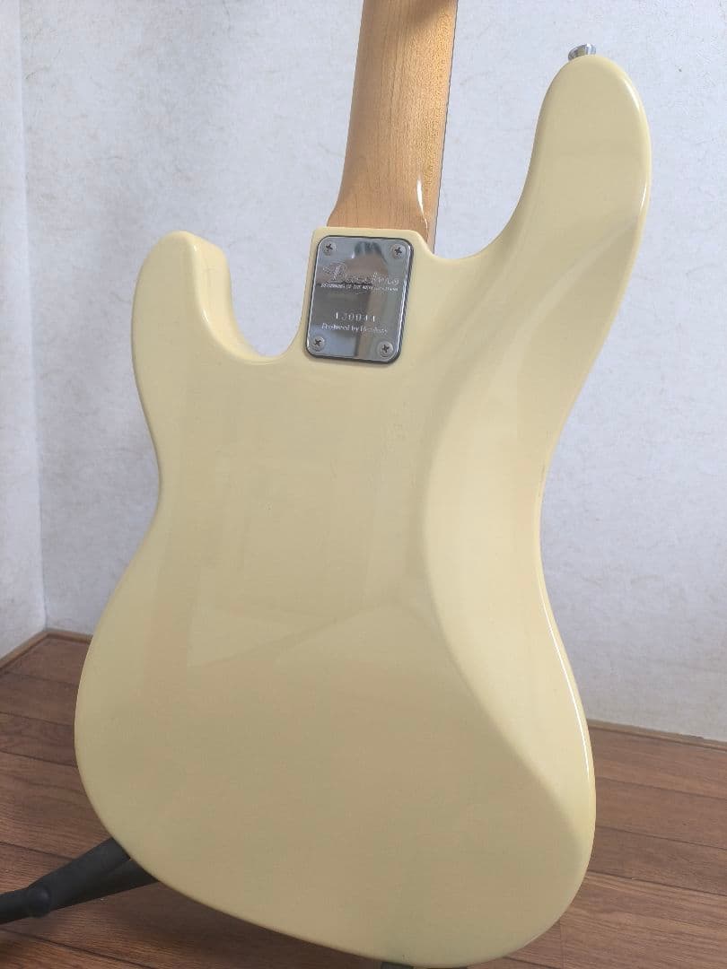 ベース Bacchus / WOODLINE P-Classic