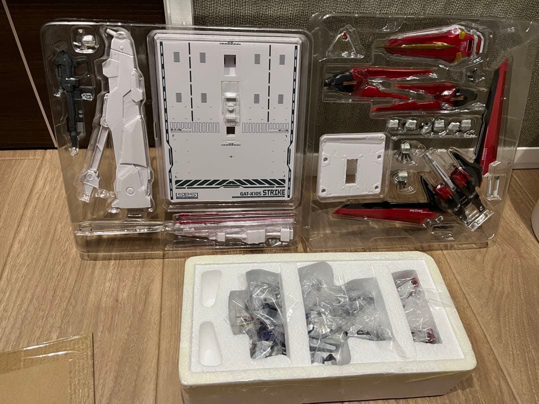 メタルビルド　エールストライクガンダム　ランチャー、ソードセット