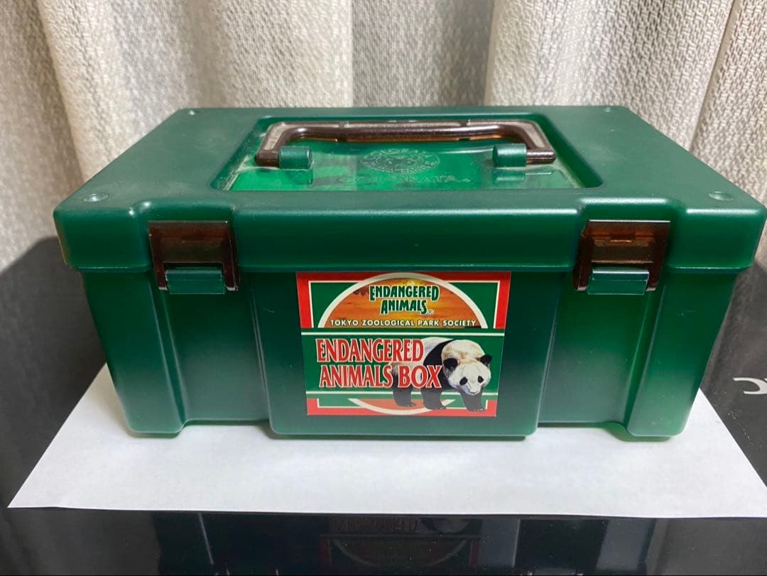 カロラータ　エンデンジャード・アニマルズ・ボックス　フィギュア(即購入可能)