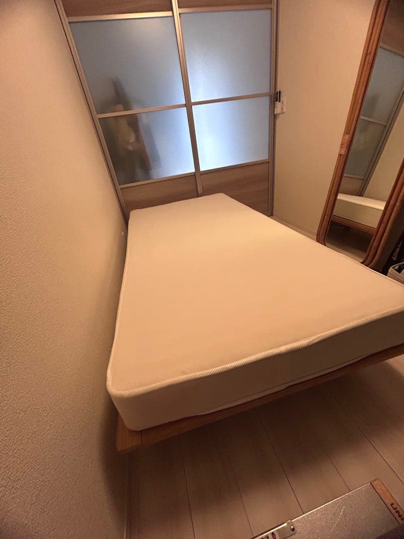 無印ベッドフレームシングルオーク材とマットレス