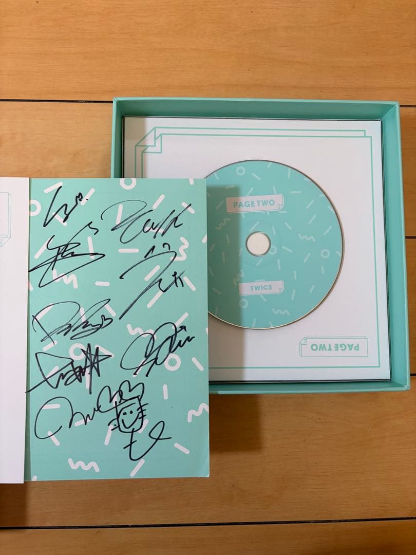 TWICE PAGETWO 直筆サイン入り
