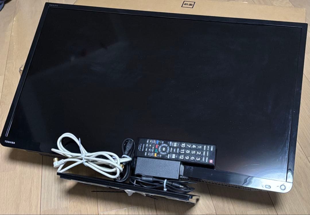 TOSHIBA 32インチ液晶テレビ 32S10