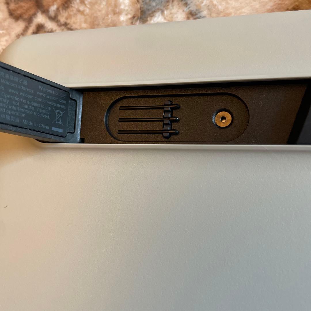 ワコム 13.3インチ 液タブ Wacom One 液晶ペンタブレット